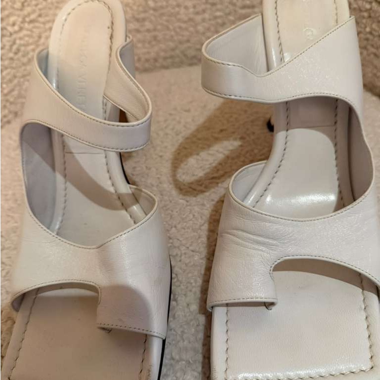 Bottega Veneta White Women's Sandals